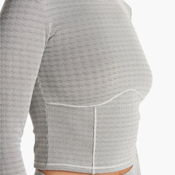 Vuori Long Sleeve Textured Chilled Out Top Houndstooth - Picture 2 of 8